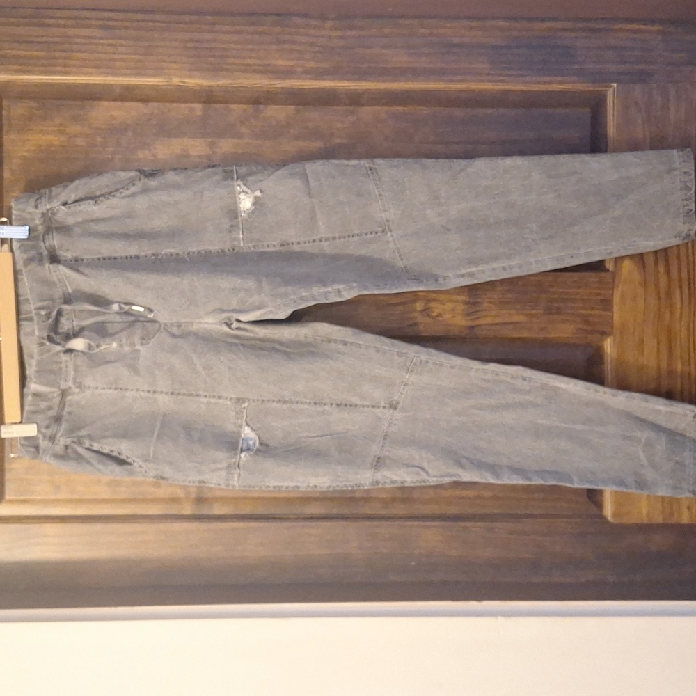 Tempo Paris grey distress pants